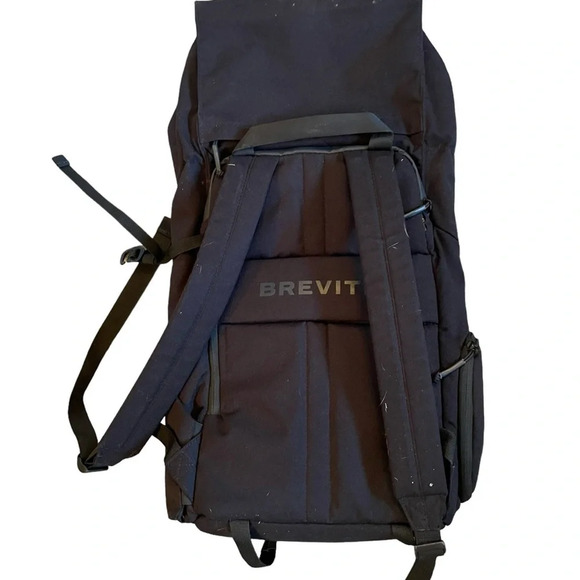 BREVITE - The Runner - Compact Camera Backpacks for Photographers  NWOT - Picture 2 of 14